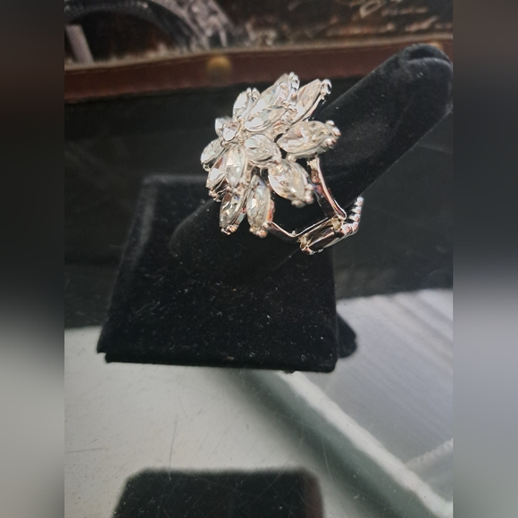 NEW PAPARAZZI STATEMENT RING - Picture 4 of 5